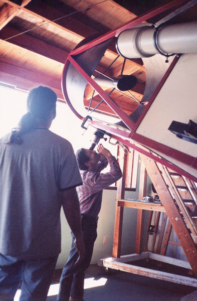 Emeritus Member Kevin Medlock collimates the telescope he built for FPOA 
